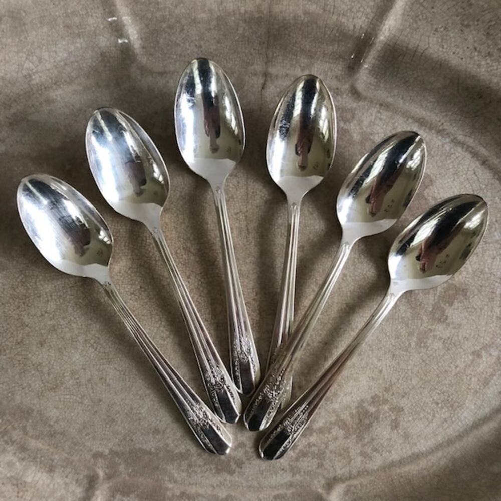Vintage Wm Rogers Silverplate Reflection Pattern Teaspoons-Set of 6